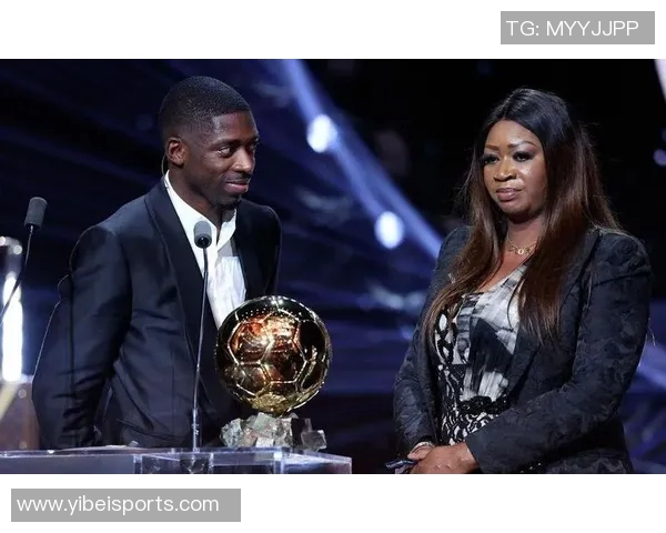 登贝莱荣归故里埃夫勒市展现金球奖荣耀回顾成长之路 登贝莱荣归故里埃夫勒市展现金球奖荣耀回顾成长之路