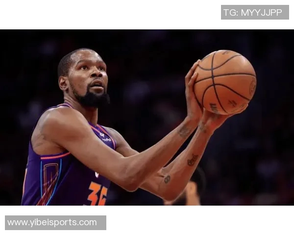 杜兰特自信满满称应全中18投队友教练对连败感到不满 杜兰特自信满满称应全中18投队友教练对连败感到不满