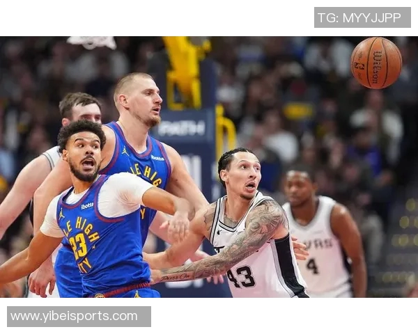 约基奇上半场表现惊艳9中8砍下23分7篮板3助攻三分球2中2状态火热 约基奇上半场表现惊艳9中8砍下23分7篮板3助攻三分球2中2状态火热