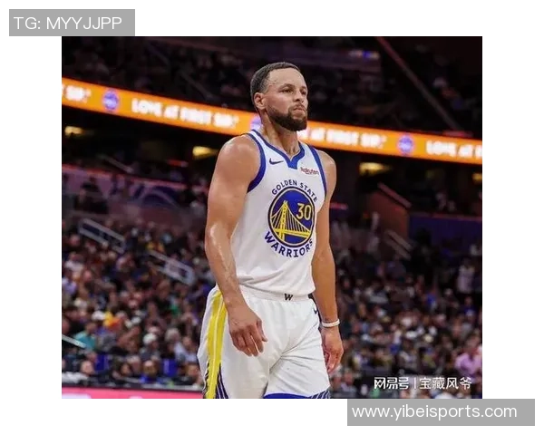 库里状态低迷仅得7分却助攻11次三节轻松打卡展现团队精神
