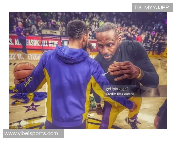 库里期待新赛季揭幕战与湖人对决感觉良好信心满满